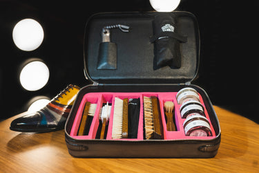 Schuhpflege zur Entfernung von Kratzern - Melvin & Hamilton