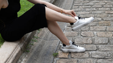 Silberne Damenschuhe Melvin & Hamilton